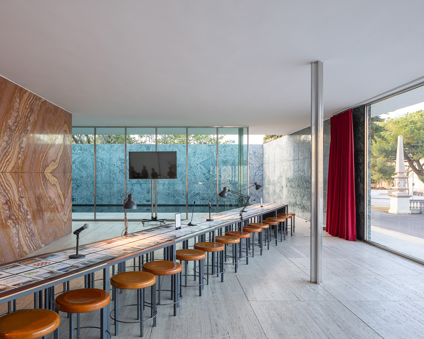 03-la-vida-quotidiana-exhibition-lagula