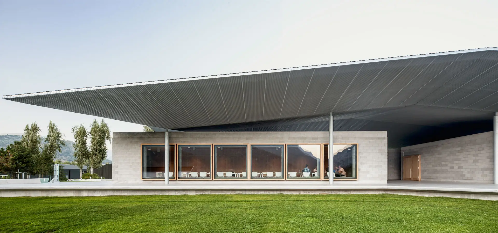 blanca-pavilion-pyrenees-lagula-arquitectura-02