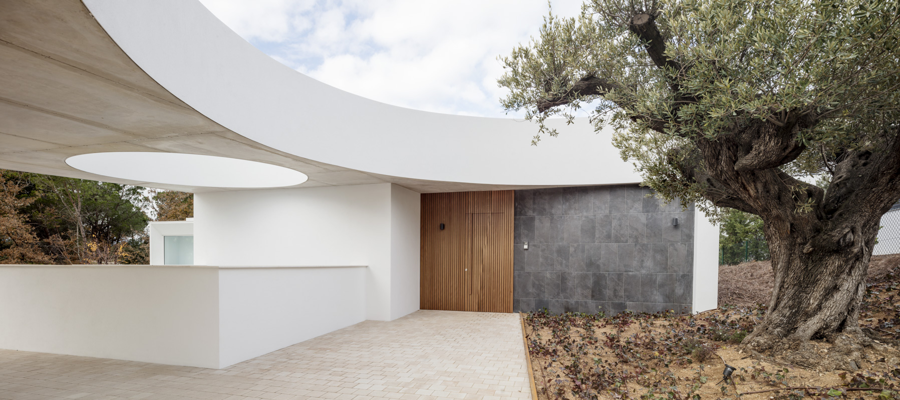 gruyere-house-pga-resort-girona-lagula-arquitectura-02
