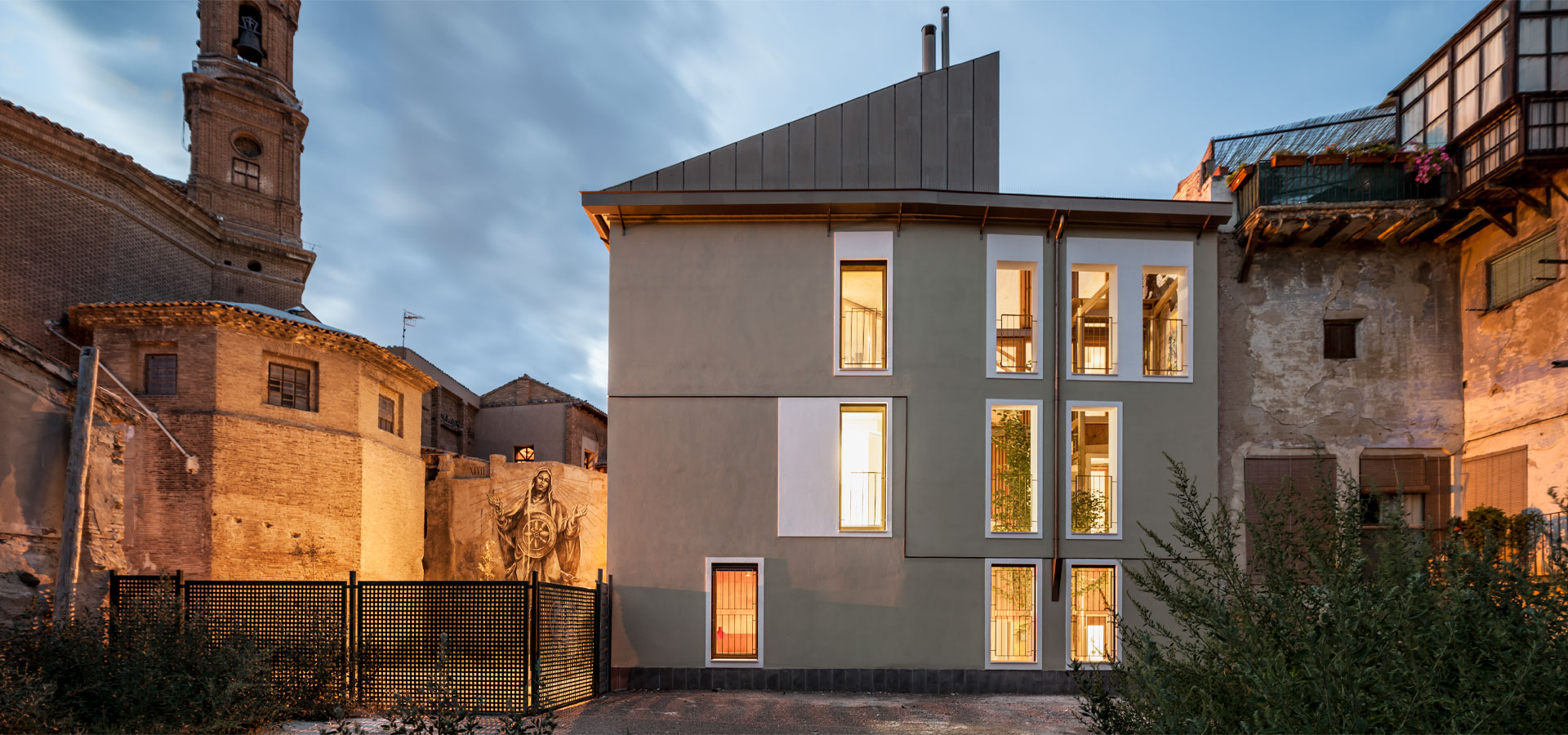 tudela-house-navarra-facade-lagula-arquitectura-02