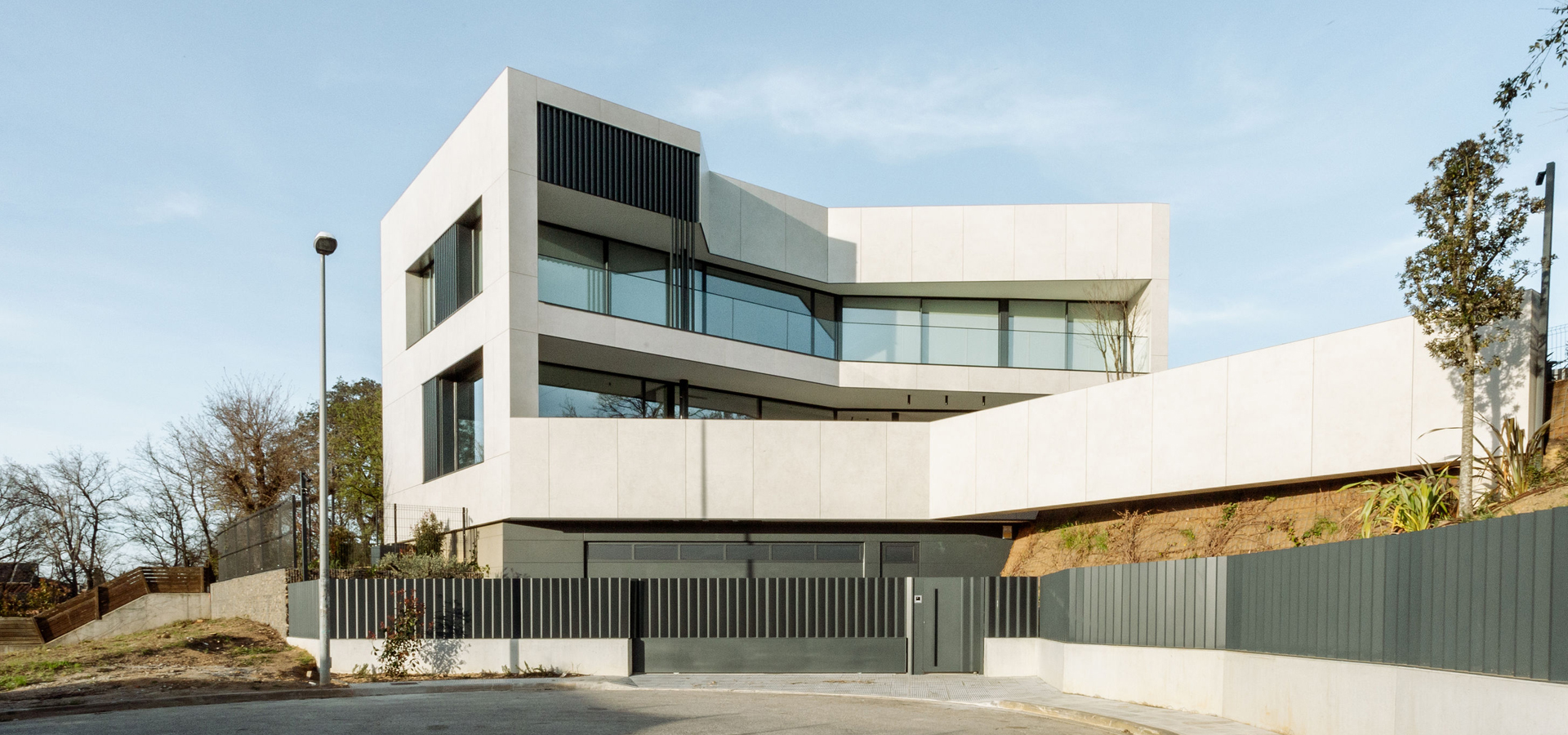bis (1)
